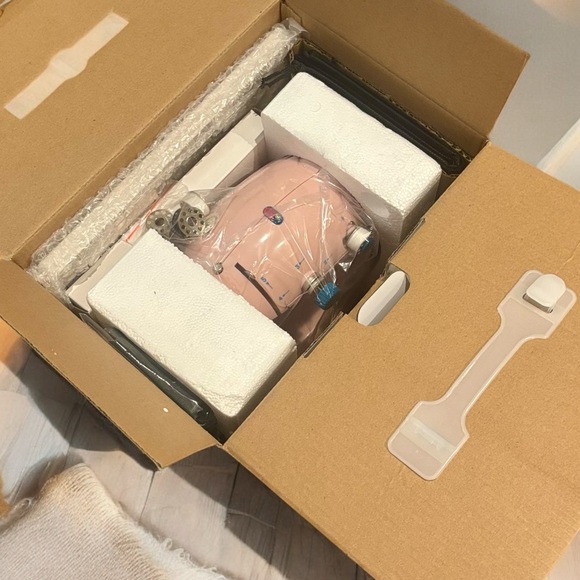 Mini Sewing Machine by Magicfly - Picture 8 of 17